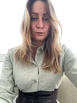 MerlyG – webcam model profile photo Image 19