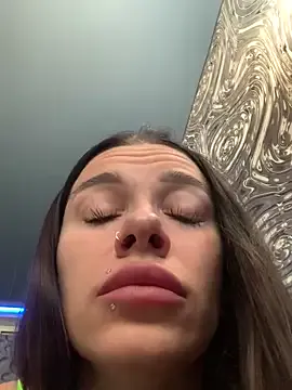 creambaby1 – webcam model profile photo Image 10