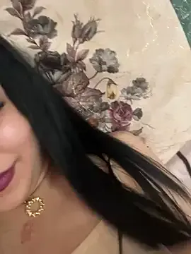 bunnyblondy – webcam model profile photo Image 5