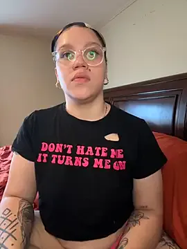 SirenaBelle – webcam model profile photo Image 14