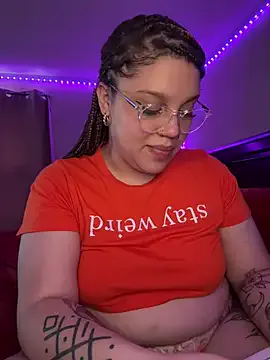 SirenaBelle – webcam model profile photo Image 6