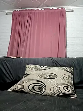 Olivia_11 – webcam model profile photo Image 18