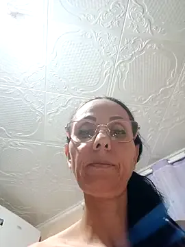 Olivia_11 – webcam model profile photo Image 3