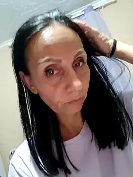 Olivia_11 – webcam model profile photo Image 5