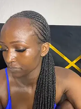 bunnyblondy – webcam model profile photo Image 12