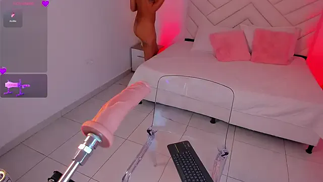 shuhana_ – webcam model profile photo Image 13