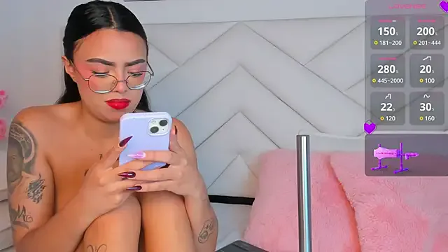 shuhana_ – webcam model profile photo Image 2