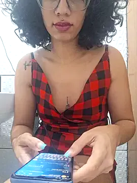 Runarunapi – webcam model profile photo Image 6