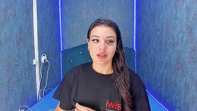 namicute – webcam model profile photo Image 13