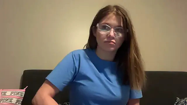 seraphine23 – webcam model profile photo Image 10