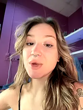 Yui-Ch – webcam model profile photo Image 11