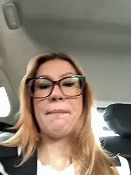 PumaShyXD – webcam model profile photo Image 10