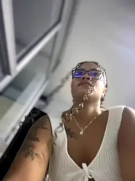 jenn_fit – webcam model profile photo Image 7