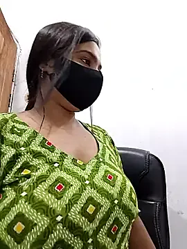 emyii – webcam model profile photo Image 15