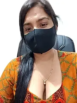 emyii – webcam model profile photo Image 6