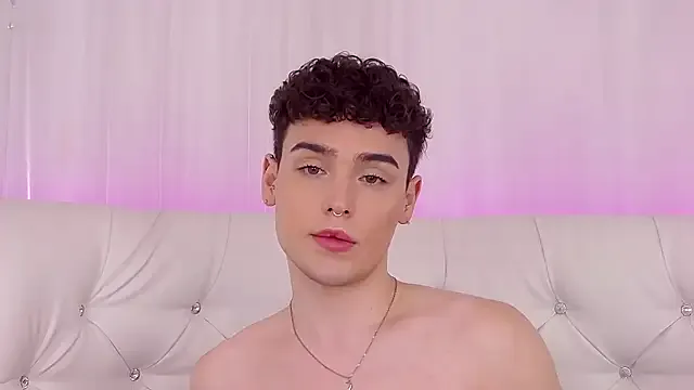 PumaShyXD – webcam model profile photo Image 15