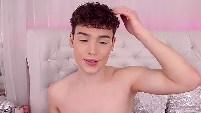 PumaShyXD – webcam model profile photo Image 16