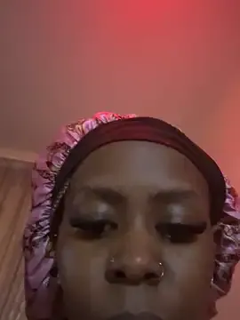 bunnyblondy – webcam model profile photo Image 4