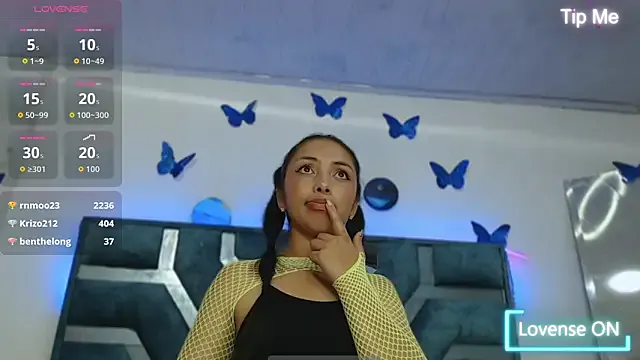 Runarunapi – webcam model profile photo Image 6