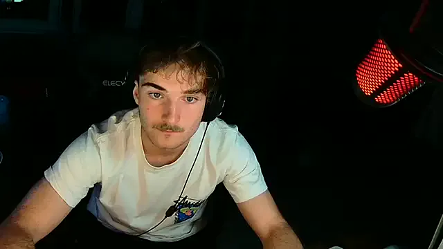 sigmasian – webcam model profile photo Image 2