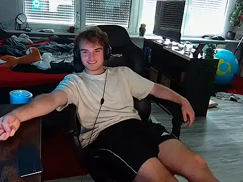 sigmasian – webcam model profile photo Image 6