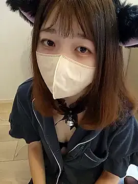 avroramy – webcam model profile photo Image 13