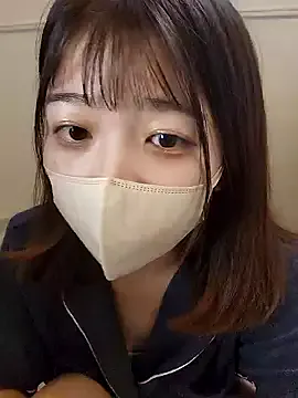 avroramy – webcam model profile photo Image 9