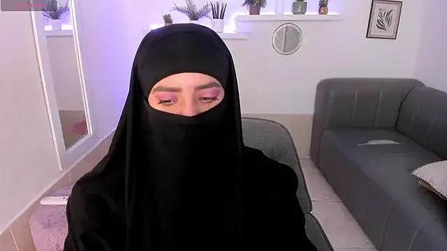 PumaShyXD – webcam model profile photo Image 13