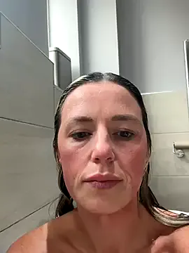 crazypaty – webcam model profile photo Image 4