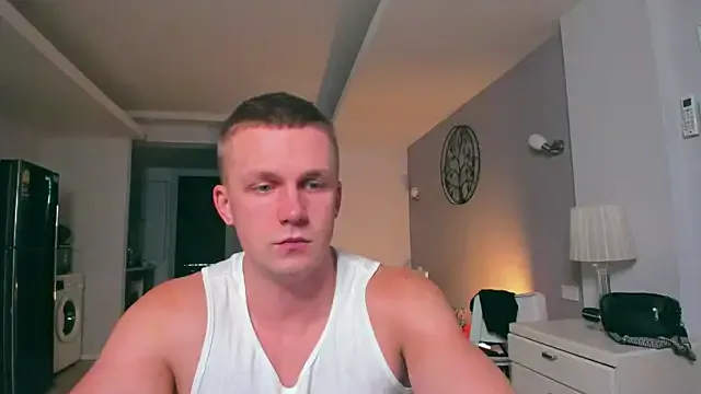 Runarunapi – webcam model profile photo Image 12