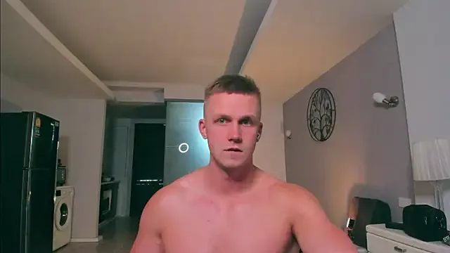 Runarunapi – webcam model profile photo Image 4