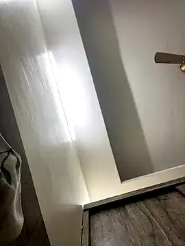 winter11 – webcam model profile photo Image 2