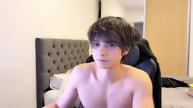 keirasworld – webcam model profile photo Image 11