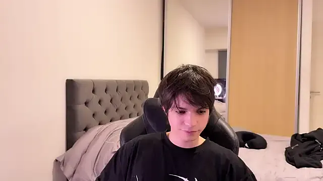 keirasworld – webcam model profile photo Image 3