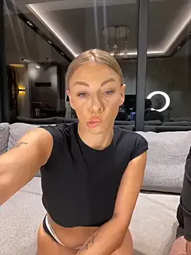 -MiaSweet- – webcam model profile photo Image 15