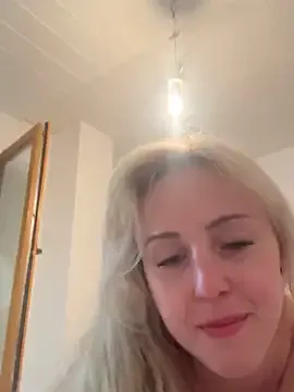 NastyMilf_ – webcam model profile photo Image 4