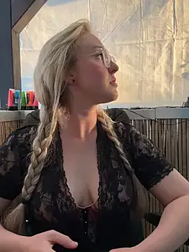 NastyMilf_ – webcam model profile photo Image 6