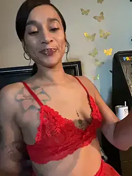 lauraltt – webcam model profile photo Image 10