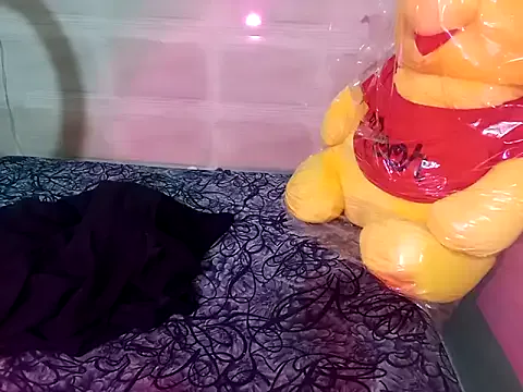 Litzy1_ – webcam model profile photo Image 3