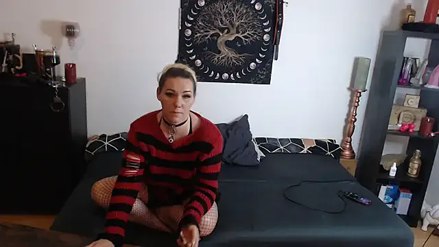 nakedbakers – webcam model profile photo Image 3