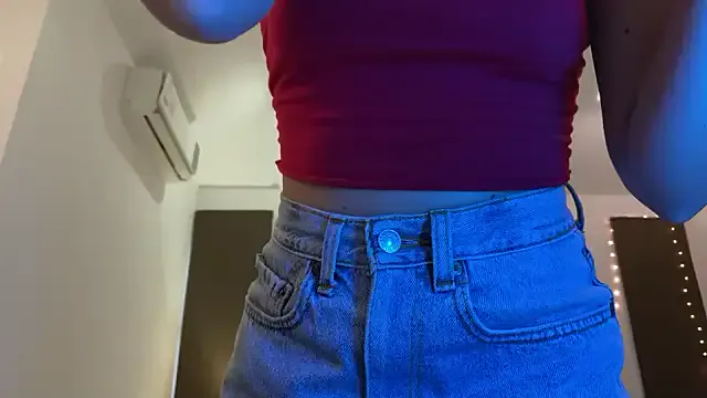 valerieh – webcam model profile photo Image 8