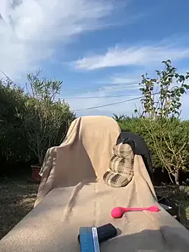 kathariine – webcam model profile photo Image 8