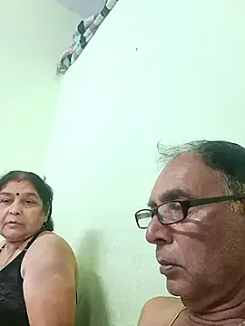 Runarunapi – webcam model profile photo Image 5