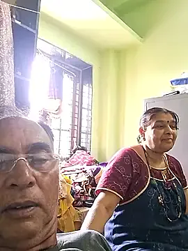 Runarunapi – webcam model profile photo Image 8