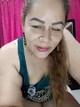 indialatin – webcam model profile photo Image 19