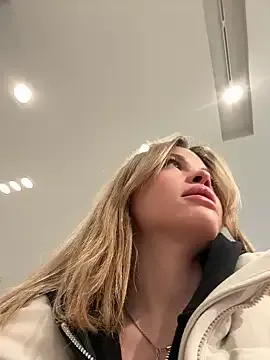 Wkatte – webcam model profile photo Image 16