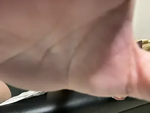 bunnyblondy – webcam model profile photo Image 14