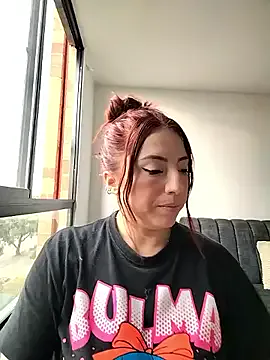 MrMrsRight – webcam model profile photo Image 4