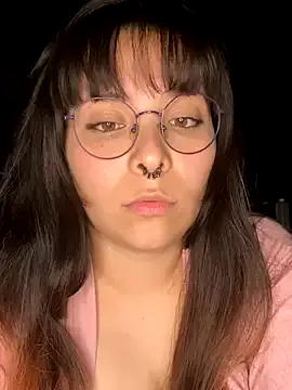 PumaShyXD – webcam model profile photo Image 3