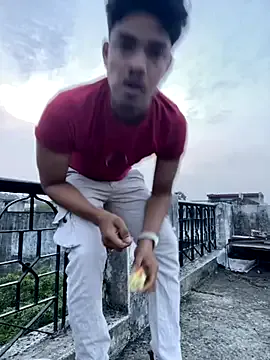 PumaShyXD – webcam model profile photo Image 5